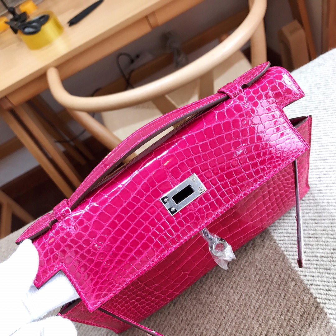 에르메스 미니 켈리백22 로즈 티리엔 은장 샤이니 악어가죽